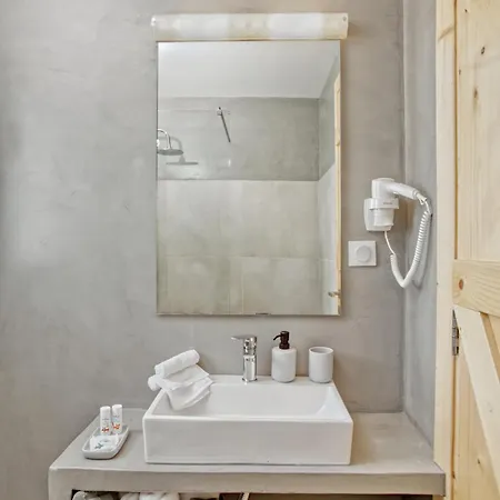 Kumquart Estate- Grape Fruit * Aspiotades