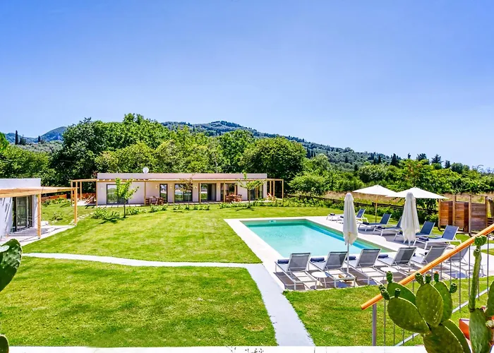 Kumquart Estate- Grape Fruit Cabană *