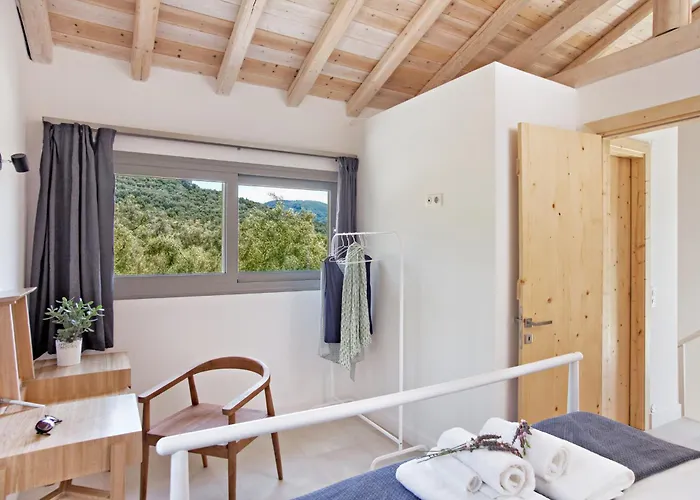 Kumquart Estate- Grape Fruit * Aspiotades