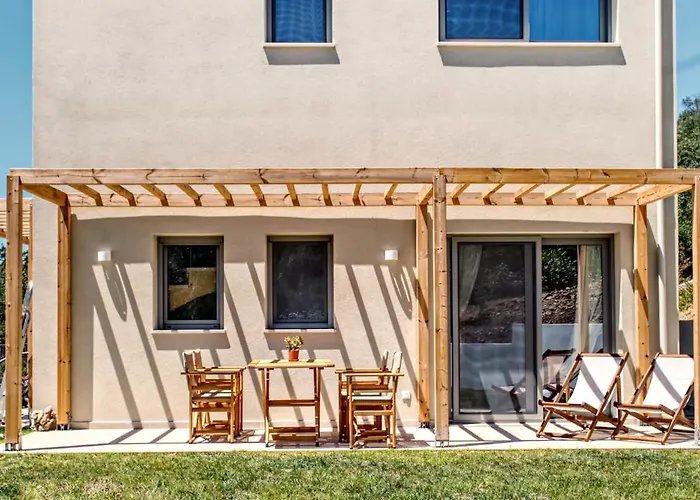 Kumquart Estate- Grape Fruit * Aspiotades