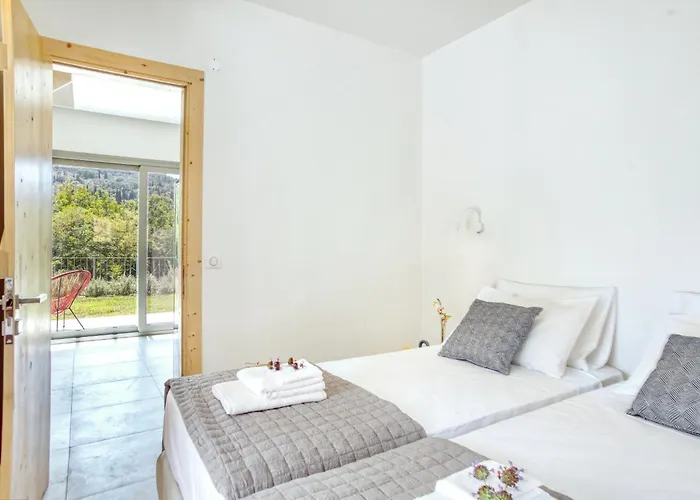 Cabană Kumquart Estate- Grape Fruit *