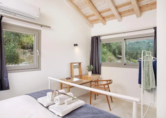 Kumquart Estate- Grape Fruit אכסניה Aspiotades