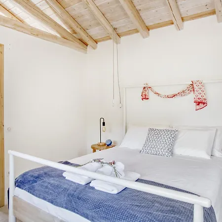 Kumquart Estate- Grape Fruit Lodge *