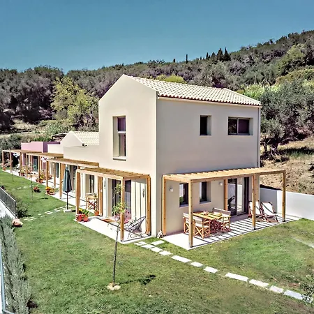 Kumquart Estate- Grape Fruit Lodge